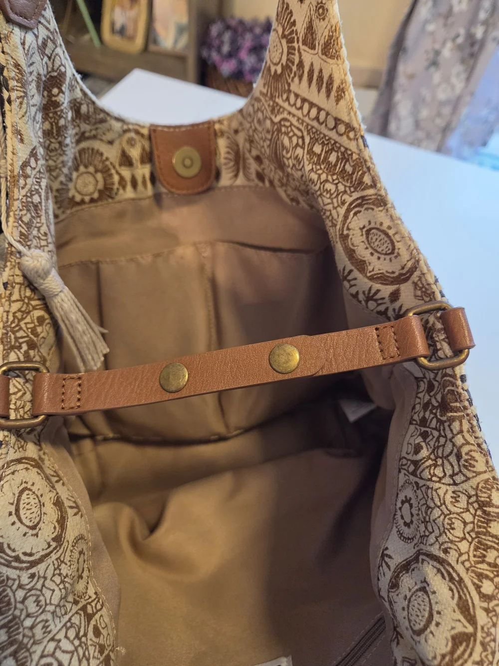 Sakroots stylish woven